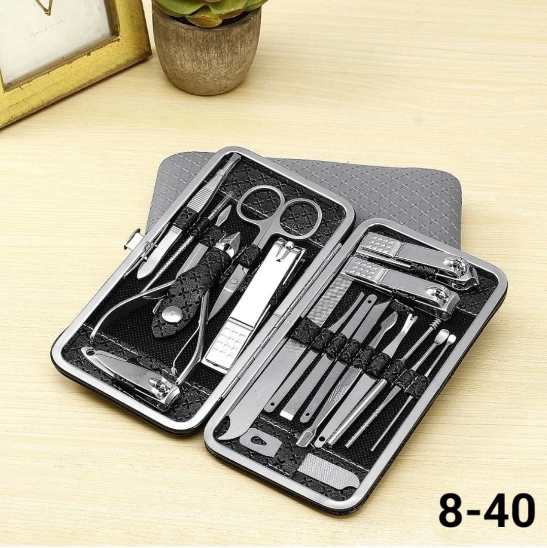 Набор для маникюра, педикюра и по уходу за лицом