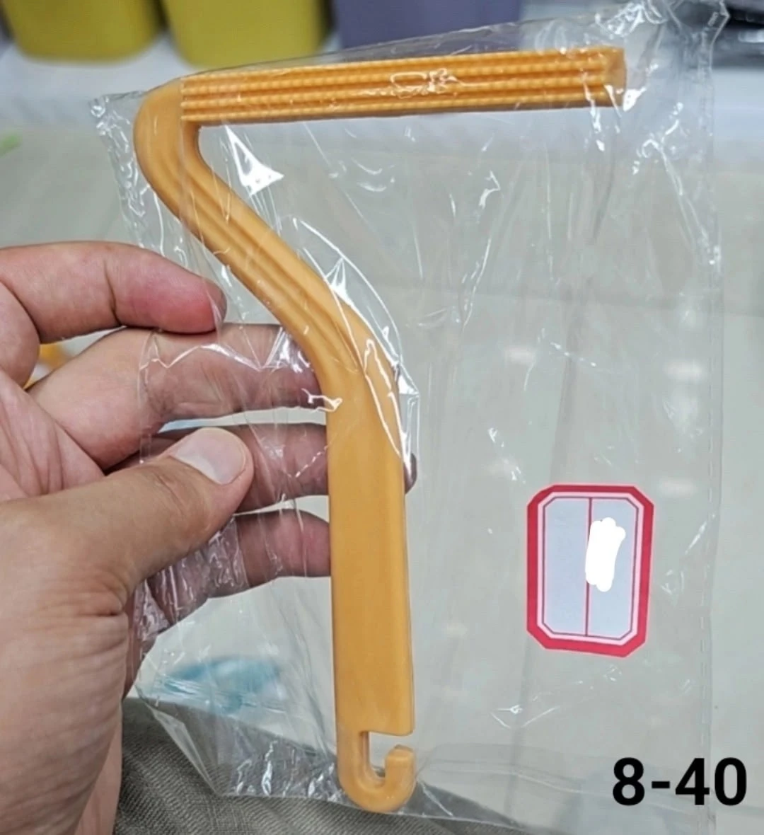 Щётка скребок 2в1